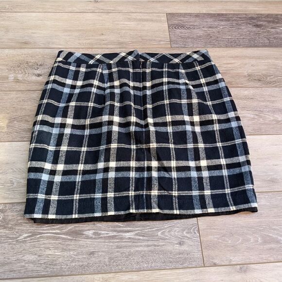 Tommy Hilfiger Plaid Skirt with pockets size 12 blue navy white. 100% cotton - Picture 11 of 11